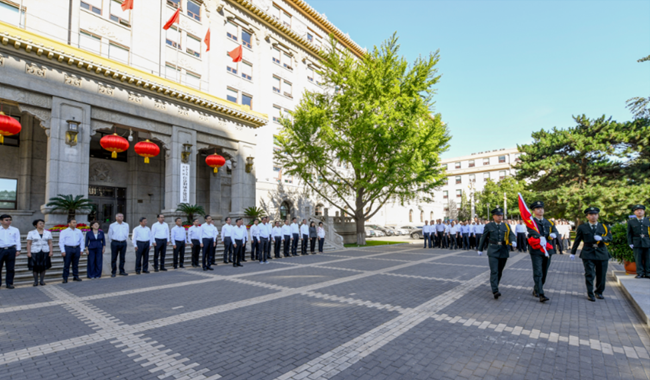 住房城乡建设部举行升国旗仪式　庆祝新中国74周年华诞